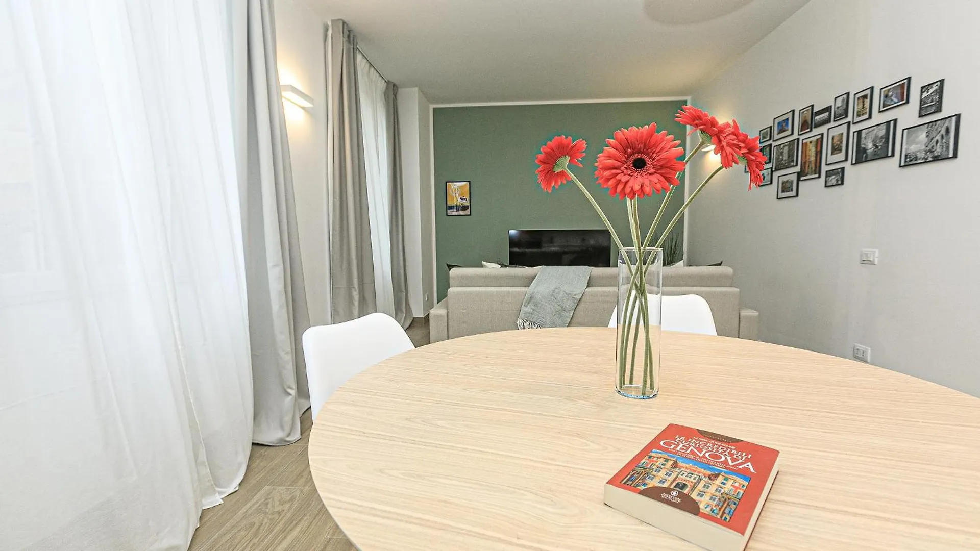 Real Italian Estate - Genoa Memories Apartment 0*,  Italy